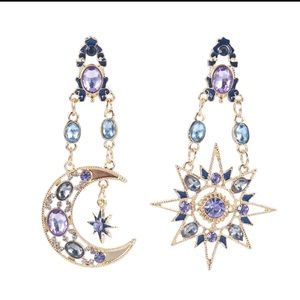 Beautiful earrings new with tag ❤️